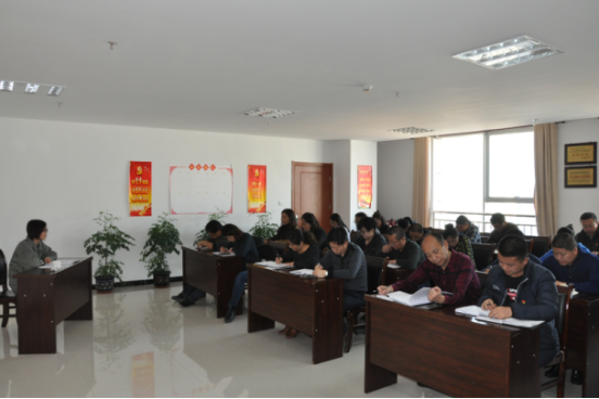集團(tuán)黨委委員、副總經(jīng)理劉玲同志宣講黨的十九大精神